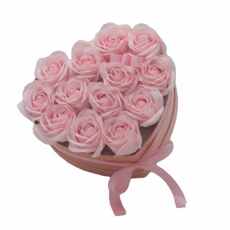 Bouquet cadeau de fleurs de savon - 13 roses roses - cœur